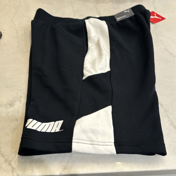 NWT men’s Puma 9” black Rebel Shorts size Large - Picture 7 of 8